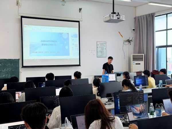 东莞城市学院人工智能学院 基础软件开发——通往人工智能世界的基石